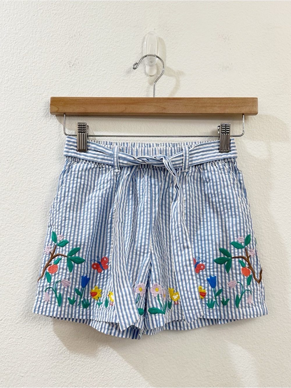 Mini Boden Girls' Embroidered Easter Tie Waist Seersucker Shorts Size 9Y